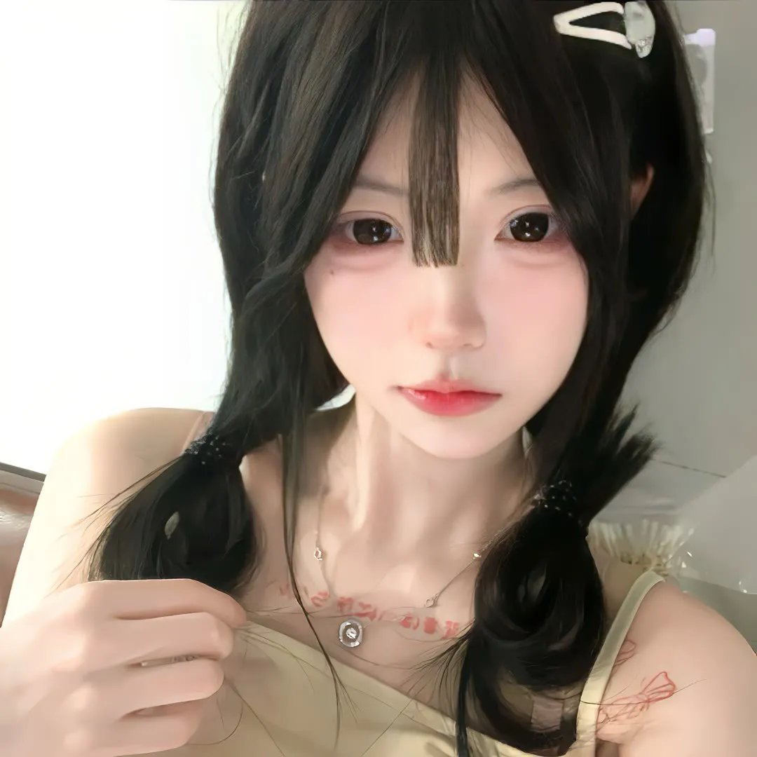 蕾哈娜内衣秀4